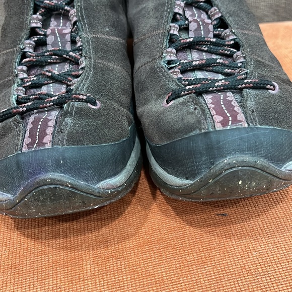 Patagonia Bly Velvet Brown Leather Upper Performance Footwear Trail Shoes 7.5 US - Picture 15 of 16